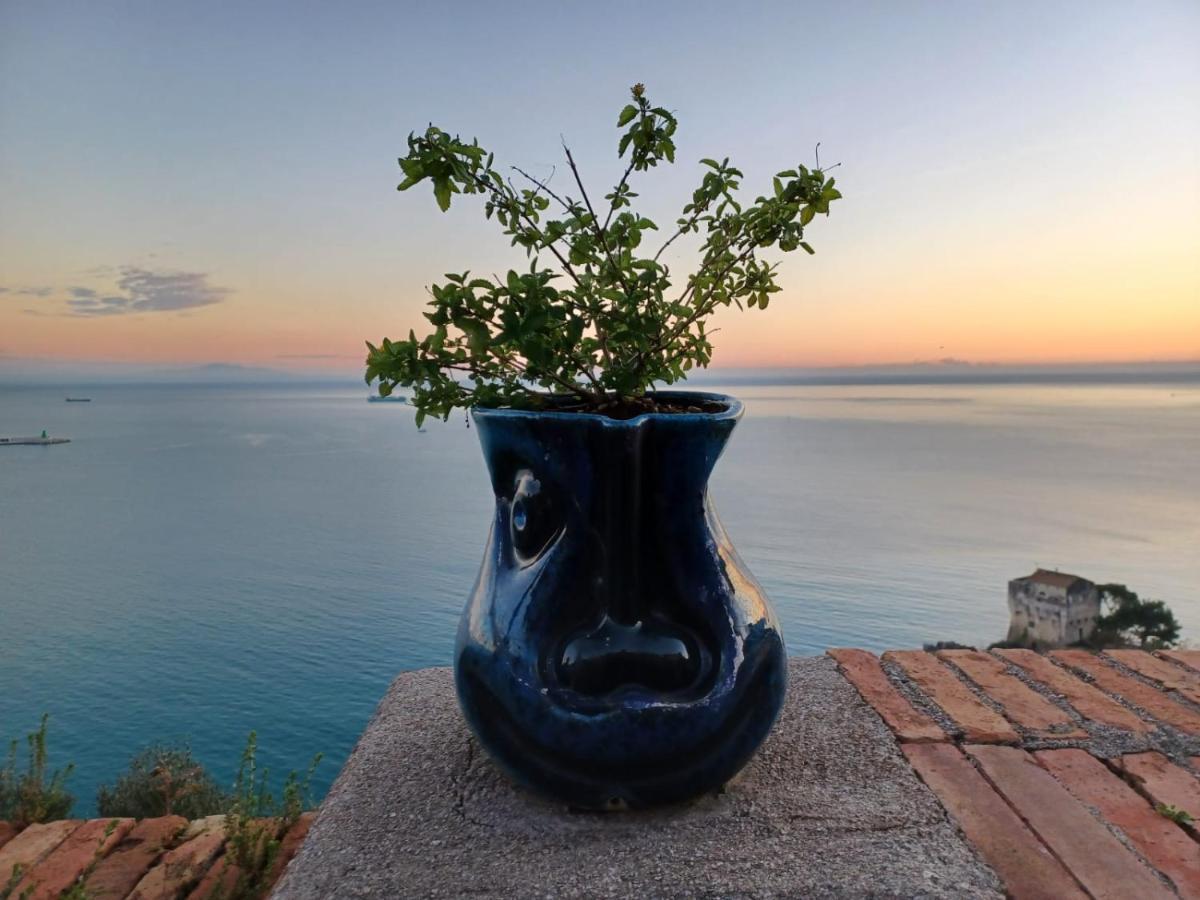 B&B Charming House Salerno Kültér fotó