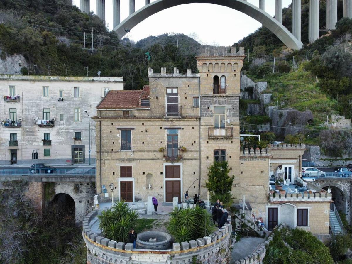 B&B Charming House Salerno Kültér fotó