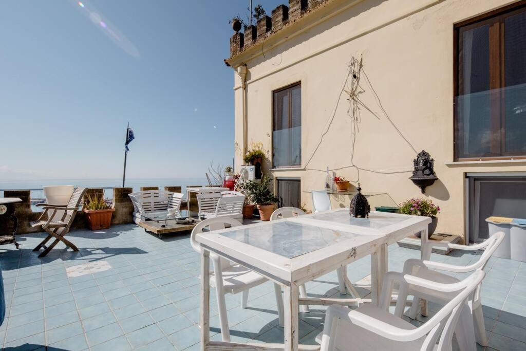B&B Charming House Salerno Kültér fotó